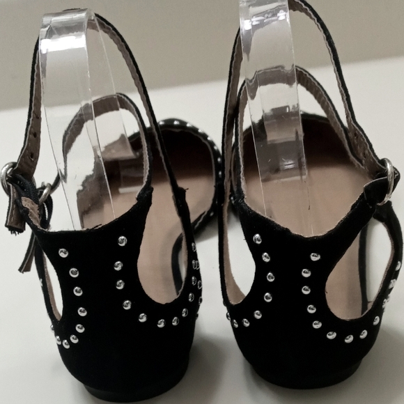 Qupid suade stud ankle strap flats size 7 like new worn once - Picture 6 of 8